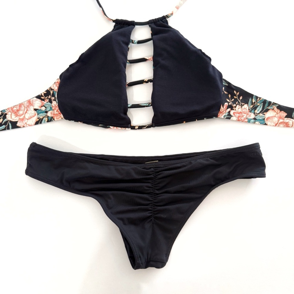 BILLABONG BLACK FLORAL PRINT STRAPPY OPEN CENTER HALTER TOP CINCHED BOTTOM SET - Picture 2 of 4